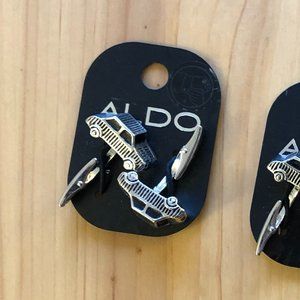 NWT three car cufflinks, silver color